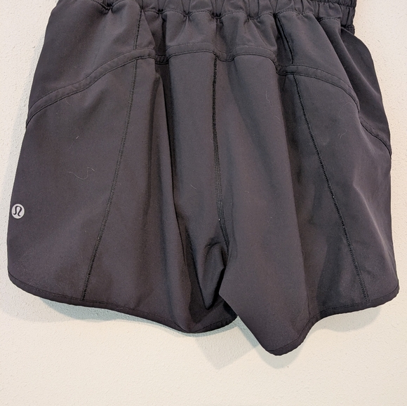 Lululemon Hotty Hot High-Rise Lined Short 4' Black Size 6 - Picture 7 of 9